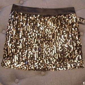 Forever 21 Black/Gold Sequin Mini Skirt